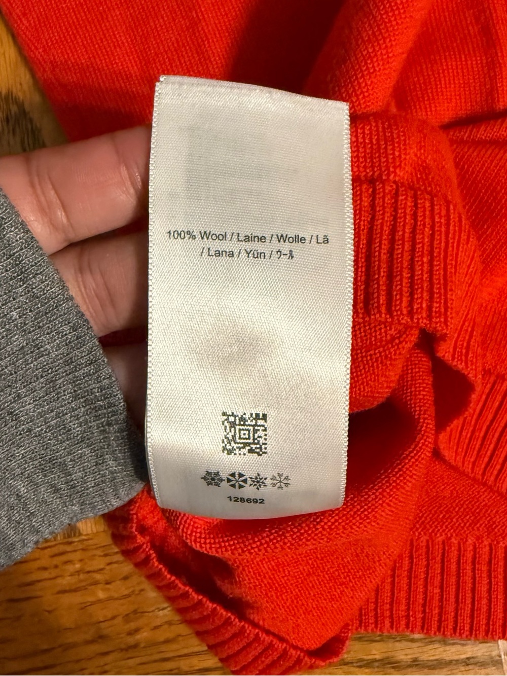 Bella Freud x Fred Perry “English Boy” Wool Sweater in Red Sz 4 *FLAWED* - Picture 6 of 15